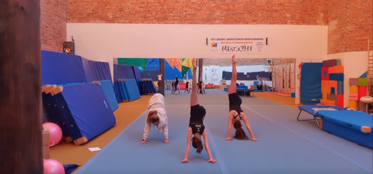 Akrobatyka i Judo – LEKCJA #2 – SZPAGATOWA ROZGRZEWKA #akrobatyka #judo