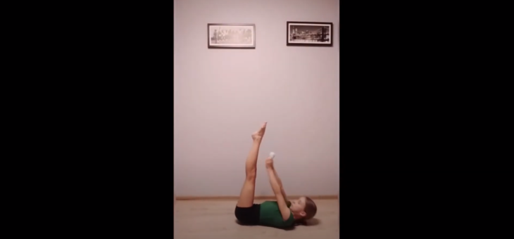 Zdalny trening naszych akrobatów – Michalina #zdrowie #sport #ćwiczenia